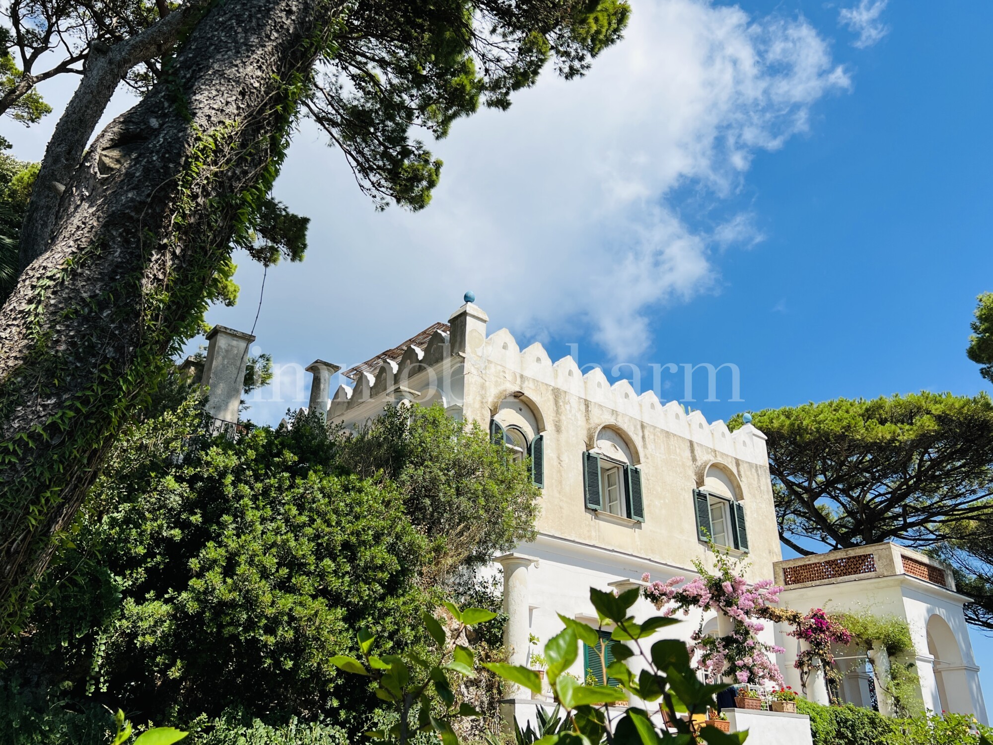VENDUTO - Appartamento in prestigiosa Villa storica